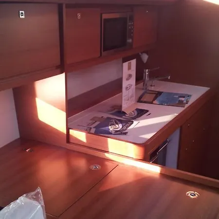 Luxury Sail Boat Rc Botel